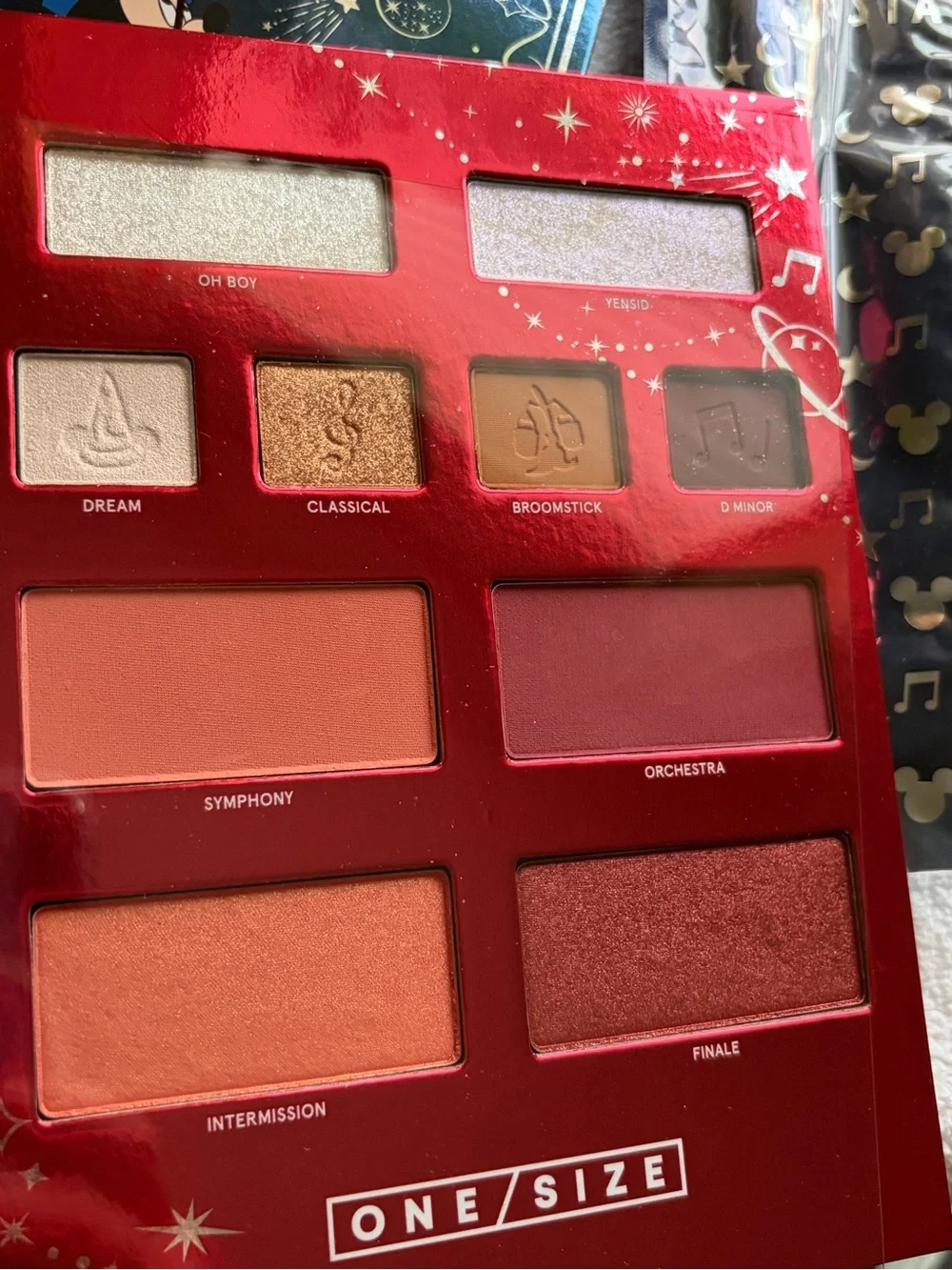 ONE/SIZE Disney ltd edition pallet — Rose, gold ltd edition highlighter, brush